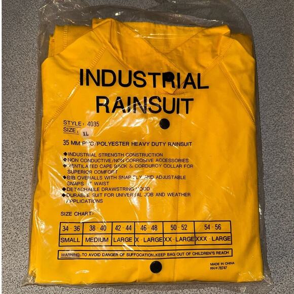 NEW Industrial Rainsuit XL Heavy Duty Corduroy Collar Bib Overalls Hood 35MM PVC - Picture 1 of 3